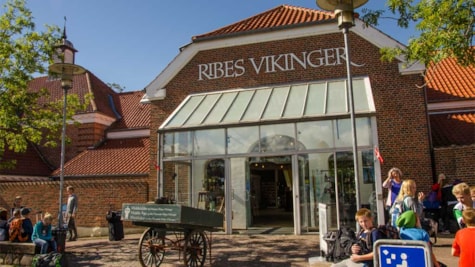 the facade of the Ribe Viking Museum