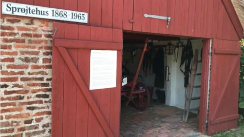 Indgangsparti ved brandmuseum i Sønderho